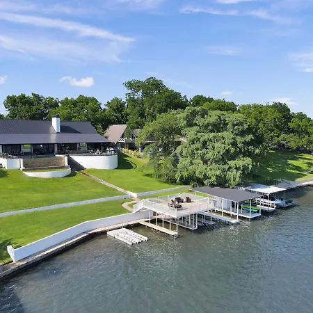River Oaks Luxury Lakeshore Concierge Services Available
